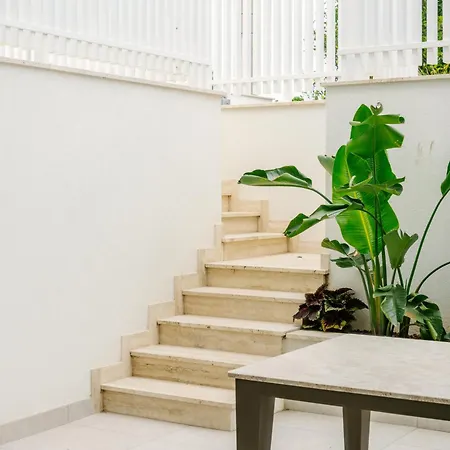 Apartment Maria Vittoria - *